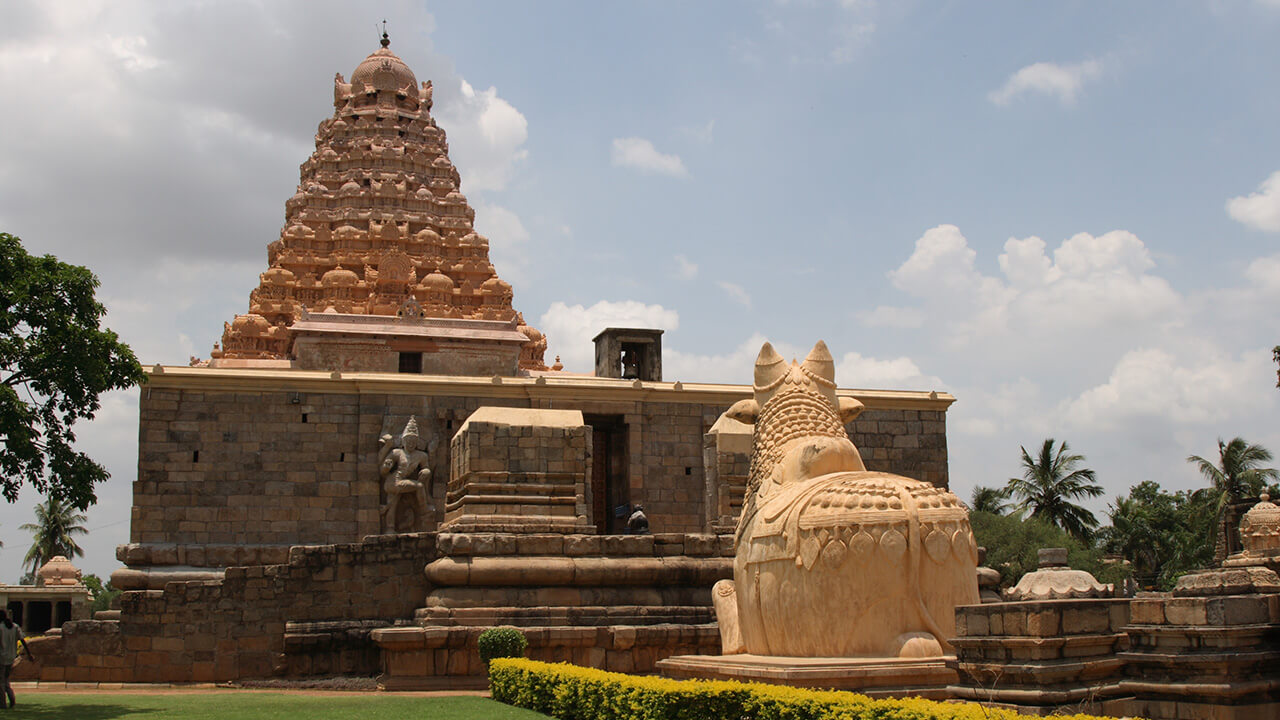 Gangaikonda Cholapuram: A Testament to Chola Architecture and Artistic Grandeur