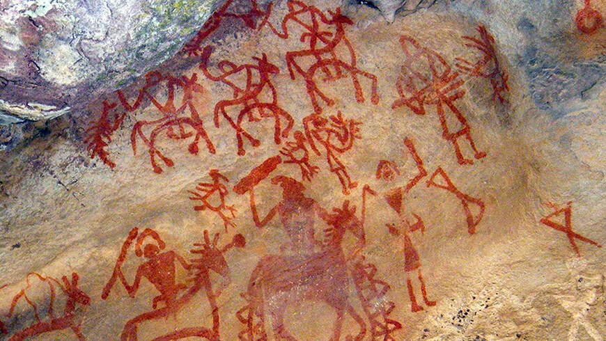 A view of the Bhimbetka rock paintings
